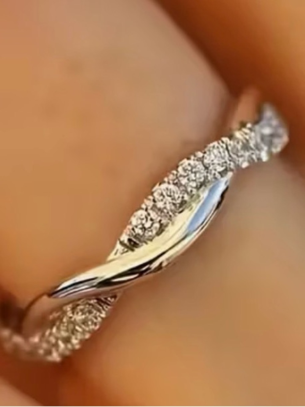 Silver Twisted Pavé Band Ring with Clear Stones Size 7